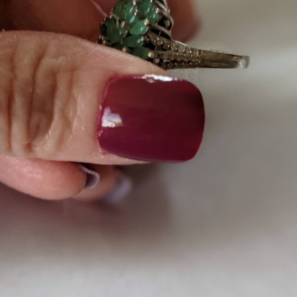 Emerald Ring - Picture 9 of 10